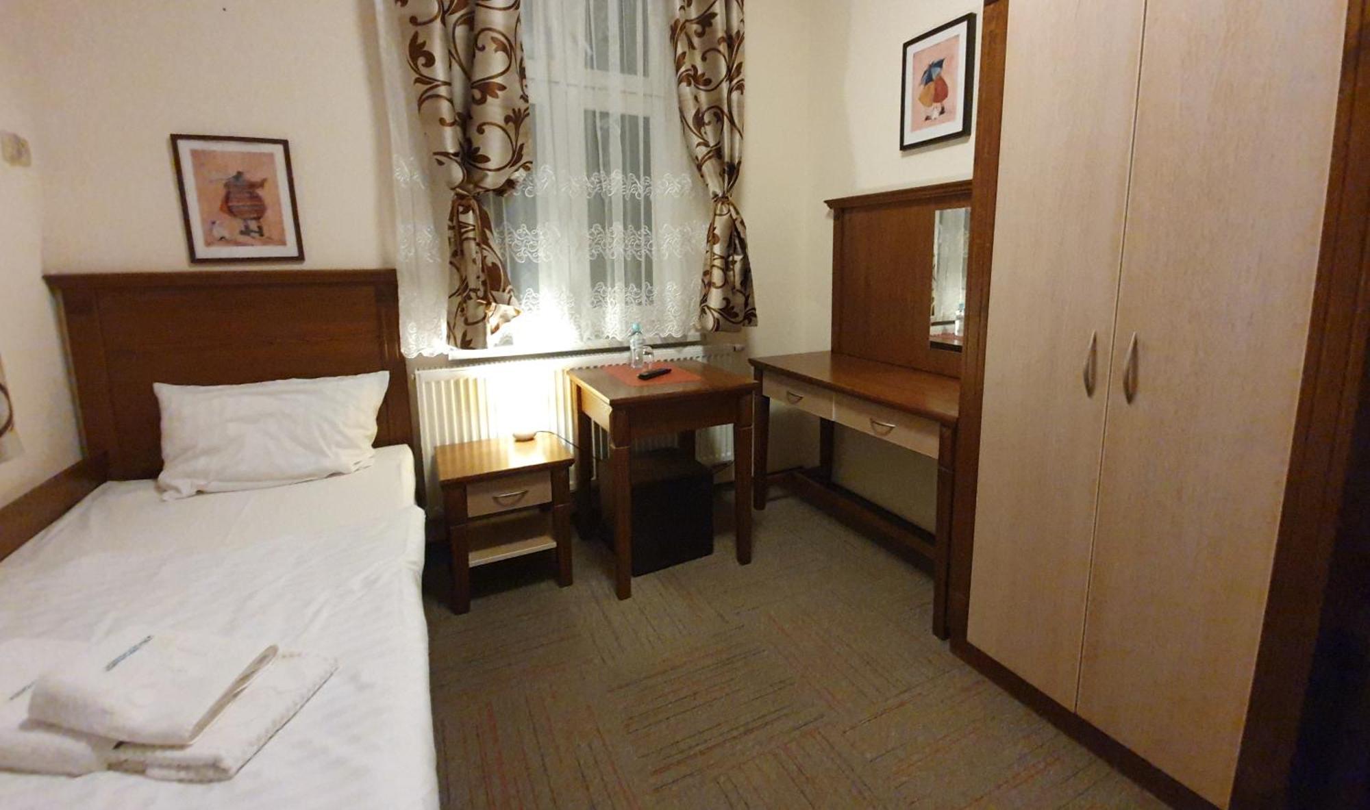 Pensjonat Leśniczówka Słubice Habitación foto